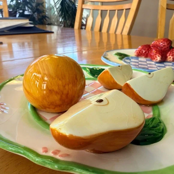 Fruit-Themed Ceramic Plates - Picture 7 of 9